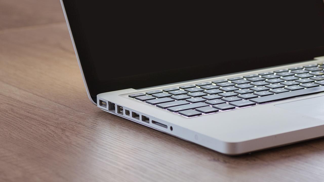 laptop-6856557_1280